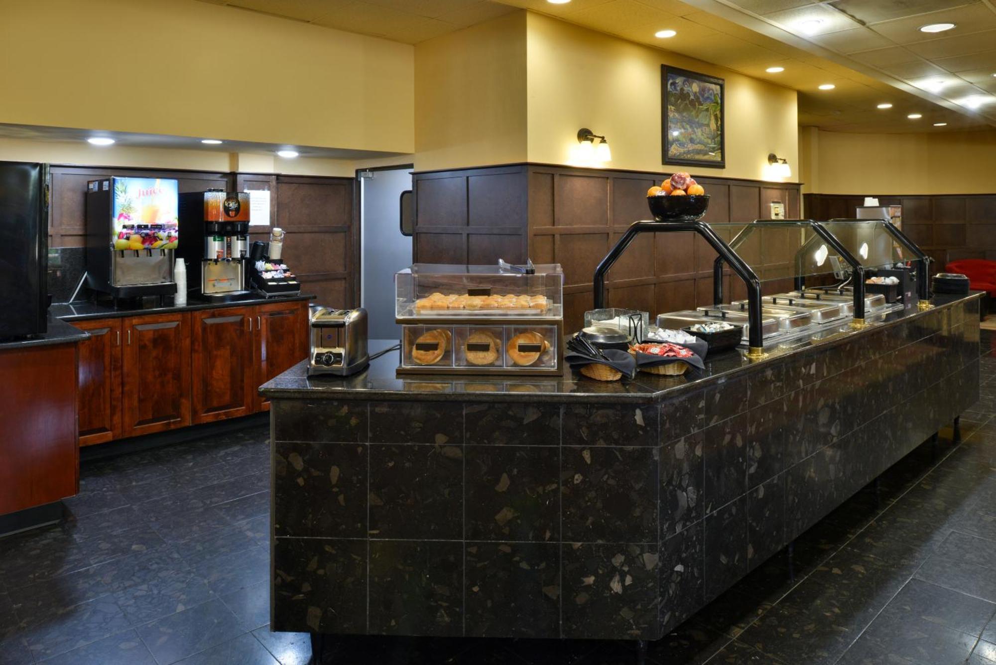 Hawthorne Inn & Conference Center Уинстон-Сейлем Экстерьер фото